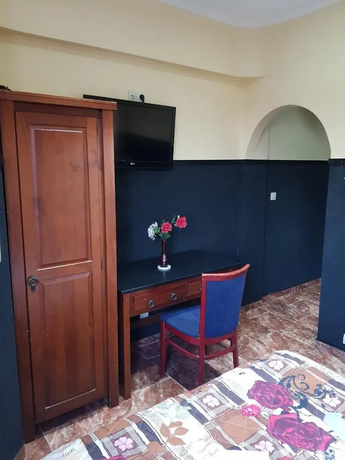 Hotel La Potiniere Schaerbeek 0*, Brussels